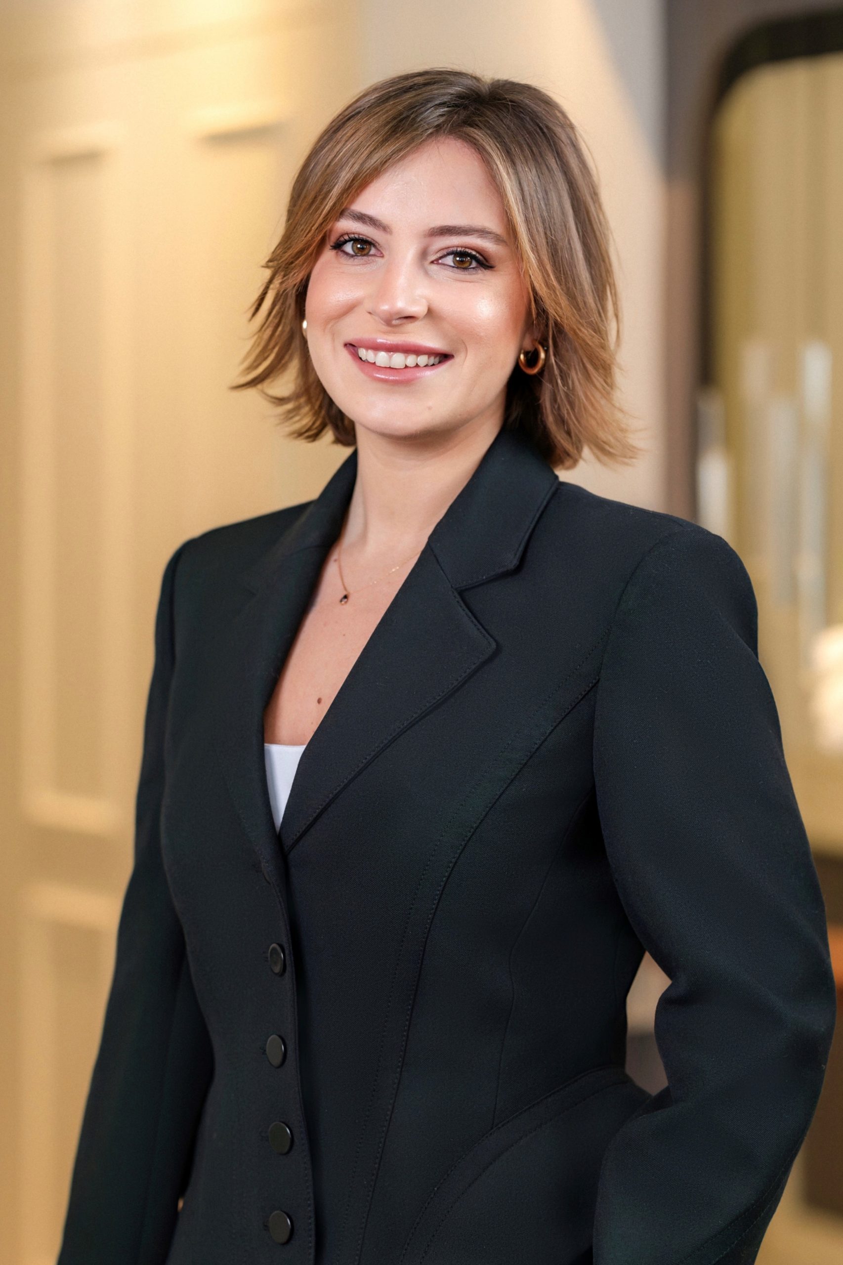 ezgi_emiroglu_n_crop